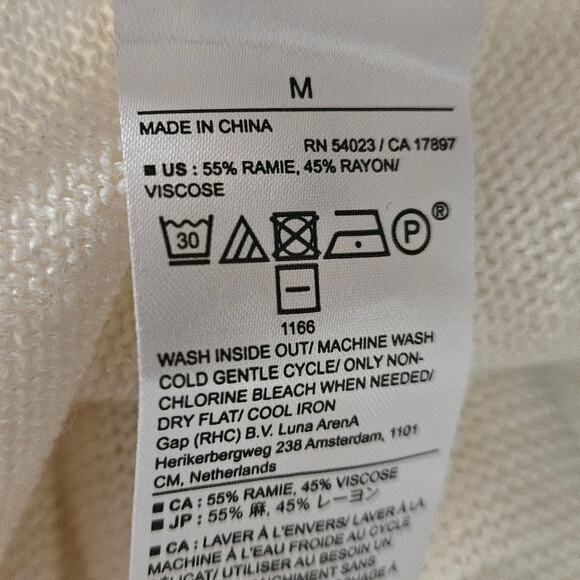 Banana Republic Cream Lightweight Sweater Size Medium - Picture 4 of 4